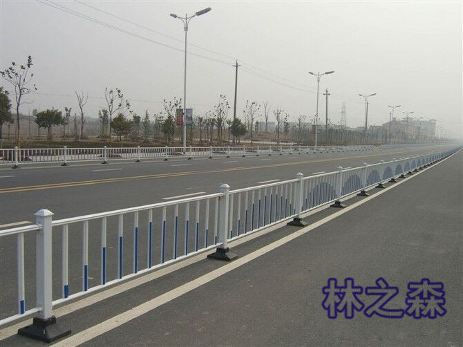 玻璃鋼公路護欄